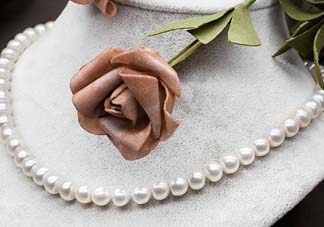 母親節(jié)送什么項鏈？2017年母親節(jié)項鏈推薦