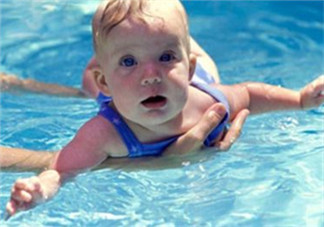 寶寶游泳多長(zhǎng)時(shí)間合適？寶寶一次游泳游多久好？