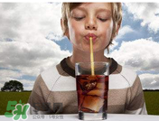 寶寶能喝碳酸飲料嗎？寶寶喝碳酸飲料有什么危害？