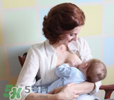 生孩子后為什么遲遲不來例假？生完孩子后多久來大姨媽？