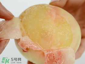 ?桃子發(fā)霉了還可以吃嗎？吃了發(fā)霉的桃子怎么辦？