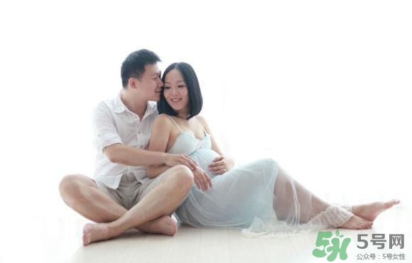 孕婦能抹護(hù)膚品嗎？孕婦能化妝嗎？