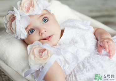 夏天嬰兒穿什么？夏天嬰兒穿什么合適？