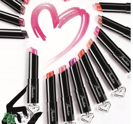 嬌蘭小黑裙唇膏060多少錢？嬌蘭小黑裙甜漾唇膏060專柜價(jià)格