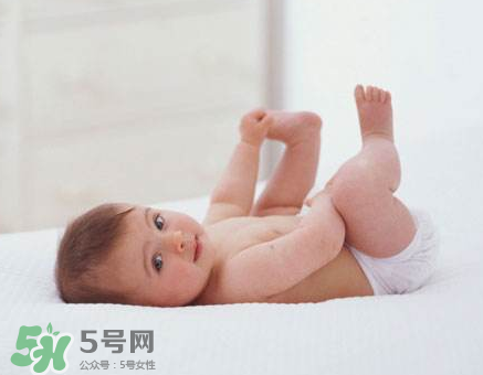 寶寶尿布疹可以擦紅霉素軟膏嗎？紅霉素軟膏對尿布疹有效嗎？