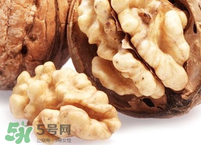 核桃仁怎么保存？核桃仁生吃好還是熟吃好？