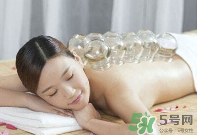 女人刮痧好還是拔罐好？刮痧和拔罐的區(qū)別