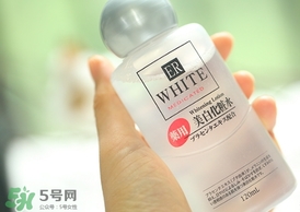 大創(chuàng)美白化妝水怎么用？大創(chuàng)美白化妝水使用方法