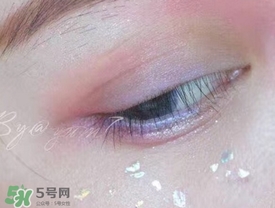 mac獨(dú)角獸的眼淚怎么涂？mac魅可獨(dú)角獸的眼淚怎么用？