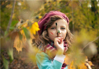 什么原因?qū)е潞⒆有愿駜?nèi)向？孩子性格內(nèi)向該怎么辦？