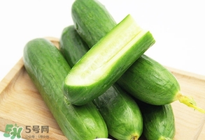 黃瓜敷臉要去皮嗎？黃瓜敷臉要削皮嗎？