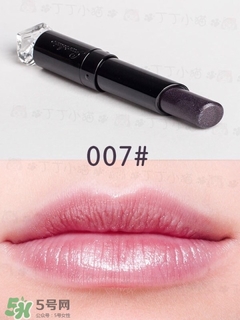 嬌蘭小黑裙007值得入嗎？嬌蘭小黑裙007唇膏口紅怎么樣？