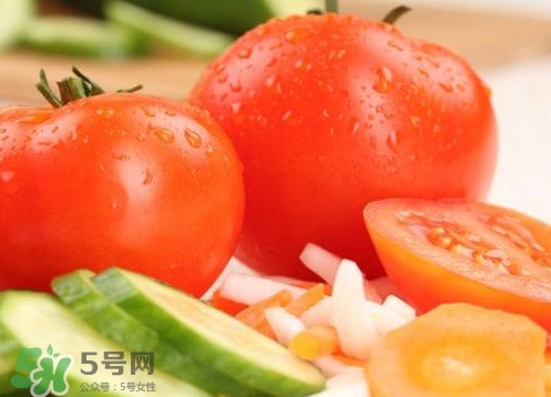 西紅柿能和香蕉一起吃嗎？香蕉可以和西紅柿一起吃嗎