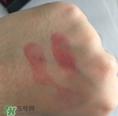 嬌蘭小黑裙003好看嗎？嬌蘭小黑裙唇膏003試色