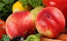 桃子核裂開(kāi)能吃嗎?桃子的核裂開(kāi)可以吃嗎?