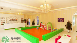 米雅上的幼兒園是哪一家？卡爾安娜國際兒童會館怎么樣？