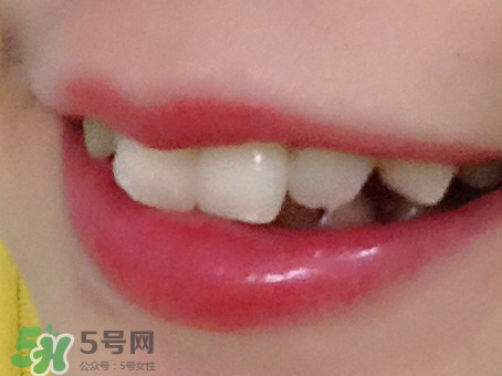 嬌蘭小黑裙003多少錢(qián)？嬌蘭小黑裙唇膏003專(zhuān)柜價(jià)格