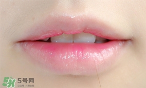 鄰家妹妹妝小清新妝容化妝步驟 清新妝容的畫(huà)法 鄰家妹妹妝小清新妝容化妝步驟 清新妝容的畫(huà)法