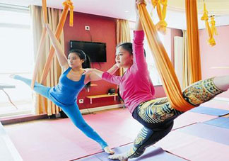 空中瑜伽需要基礎嗎?零基礎可以學空中瑜伽嗎?