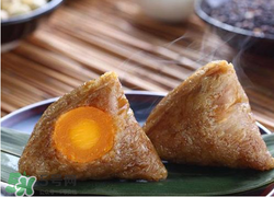 蛋黃粽子怎么包？蛋黃粽子怎么做？