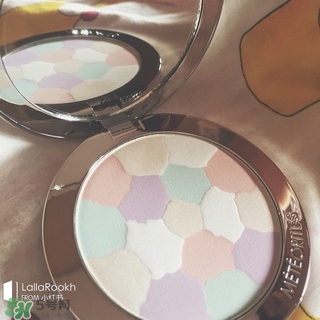 嬌蘭和迪奧粉餅?zāi)膫€好？嬌蘭和dior迪奧粉餅對比