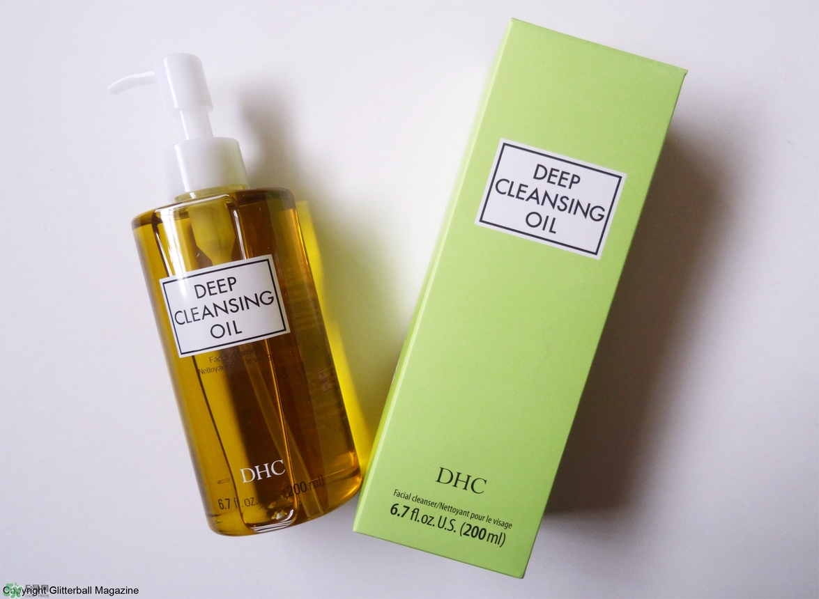 卸妝啫喱和卸妝油比哪個(gè)好 卸妝油和卸妝啫喱區(qū)別 卸妝啫喱和卸妝油比哪個(gè)好 卸妝油和卸妝啫喱區(qū)別