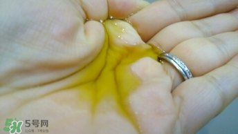 卸妝啫喱和卸妝油比哪個(gè)好 卸妝油和卸妝啫喱區(qū)別 卸妝啫喱和卸妝油比哪個(gè)好 卸妝油和卸妝啫喱區(qū)別