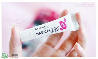 rimmel芮謎口紅雨衣怎么用？rimmel口紅雨衣使用方法
