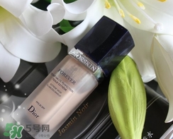 嬌蘭和迪奧粉底液哪個好？嬌蘭和迪奧粉底液對比