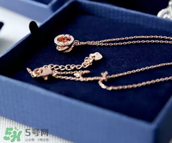 施華洛世奇跳動的心是什么材質(zhì)？跳動的心項鏈?zhǔn)倾y的嗎？