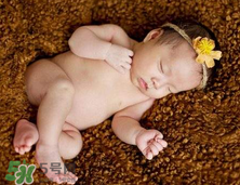 寶寶臍帶掉了要緊嗎？寶寶臍帶掉了出血了怎么辦？