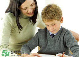 引起兒童恐懼心理的原因有哪些？克服恐懼心理的方法有哪些？