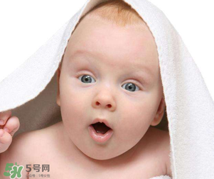 寶寶中暑的癥狀是什么？寶寶夏天如何判斷是否中暑？