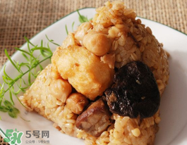 花生粽子怎么做好吃？花生粽子怎么包？