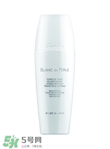 嬌蘭和迪奧粉底液哪個好？嬌蘭和迪奧粉底液對比