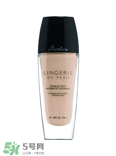 嬌蘭和迪奧粉底液哪個好？嬌蘭和迪奧粉底液對比