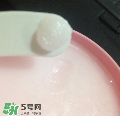 ukiss悠珂思卸妝膏怎么用？ukiss悠珂思卸妝膏使用方法