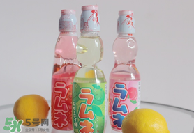 彈珠汽水怎么開？彈珠汽水怎么開不會噴？