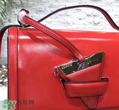 loewe三角包怎么看真假？羅意威巴塞羅那三角包真假辨別