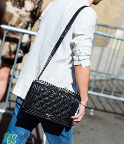 chanel leboy包包尺寸怎么選？香奈兒leboy尺寸介紹