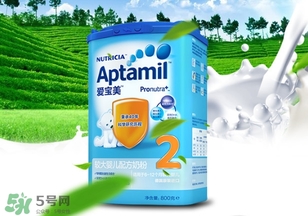 怎樣給寶寶選擇合適的奶粉段數(shù) 了解寶寶的需求 怎樣給寶寶選擇合適的奶粉段數(shù) 了解寶寶的需求