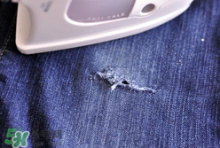 牛仔褲破了能補嗎？牛仔褲破了怎么補好看圖解