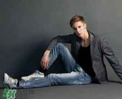 牛仔褲破了能補嗎？牛仔褲破了怎么補好看圖解