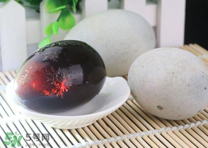 皮蛋可以帶上飛機(jī)嗎？皮蛋可以直接帶上飛機(jī)嗎？