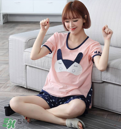 睡衣可以用洗衣機(jī)洗嗎？睡衣用洗衣機(jī)洗好嗎？