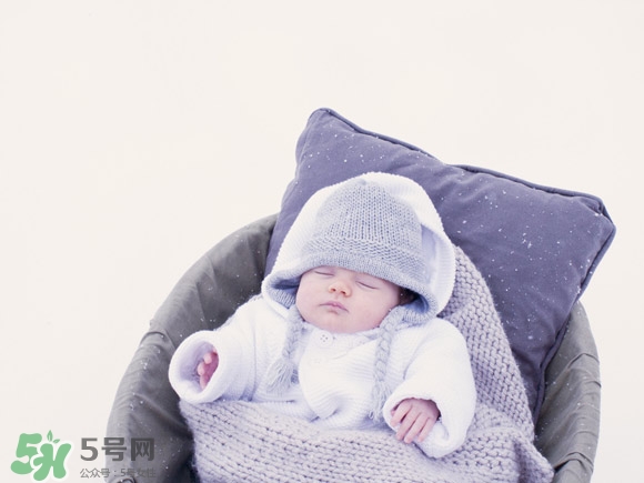 護臍貼用到什么時候？護臍貼用多久？