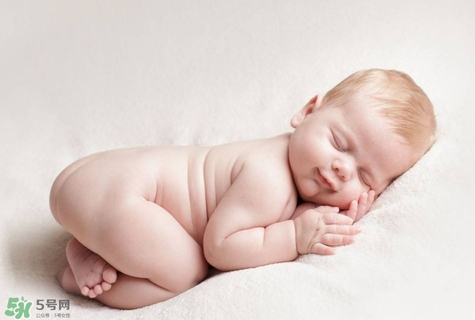 花王紙尿褲有幾個(gè)版本 花王紙尿褲的版本區(qū)別 花王紙尿褲有幾個(gè)版本 花王紙尿褲的版本區(qū)別