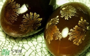 松花蛋是堿性食物嗎？松花蛋是堿性還是酸性？