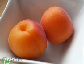 杏和酸奶能一起吃嗎？杏能和酸奶一起吃嗎？