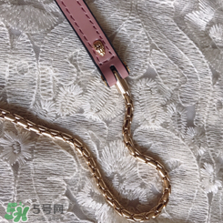 寶格麗蛇頭包怎么看真假？寶格麗蛇頭包真假鑒定